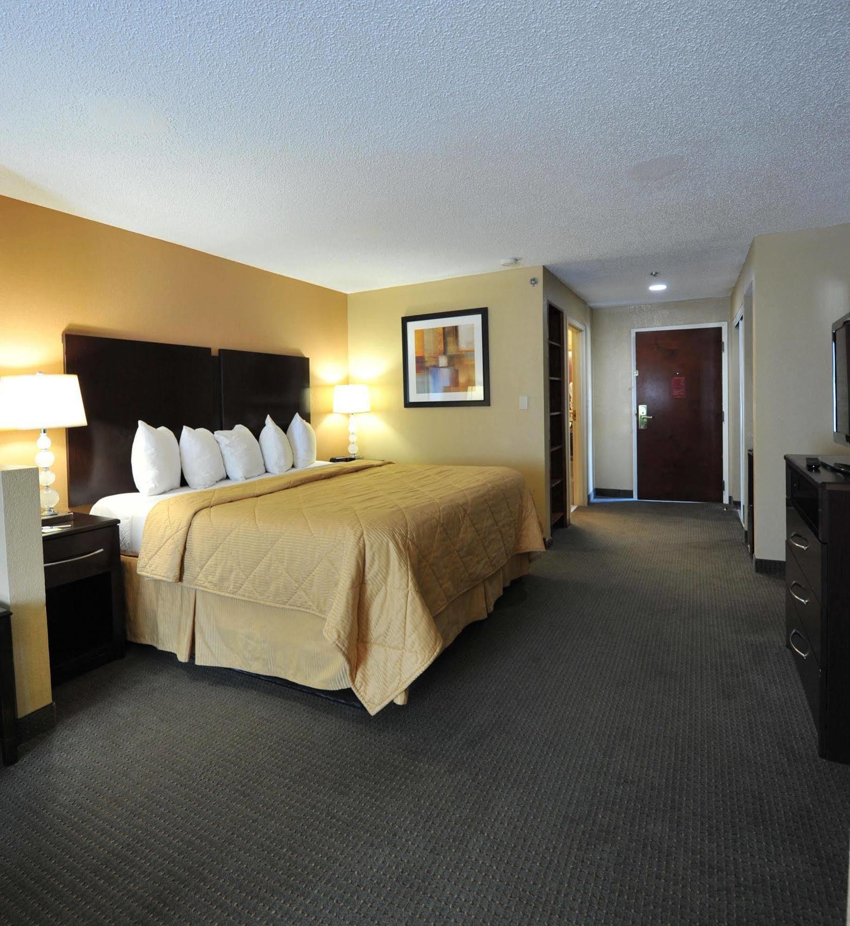 Holiday Inn Express - Columbus Downtown By Ihg Exterior photo