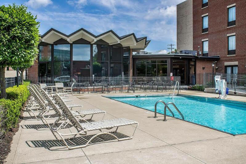 Holiday Inn Express - Columbus Downtown By Ihg Exterior photo