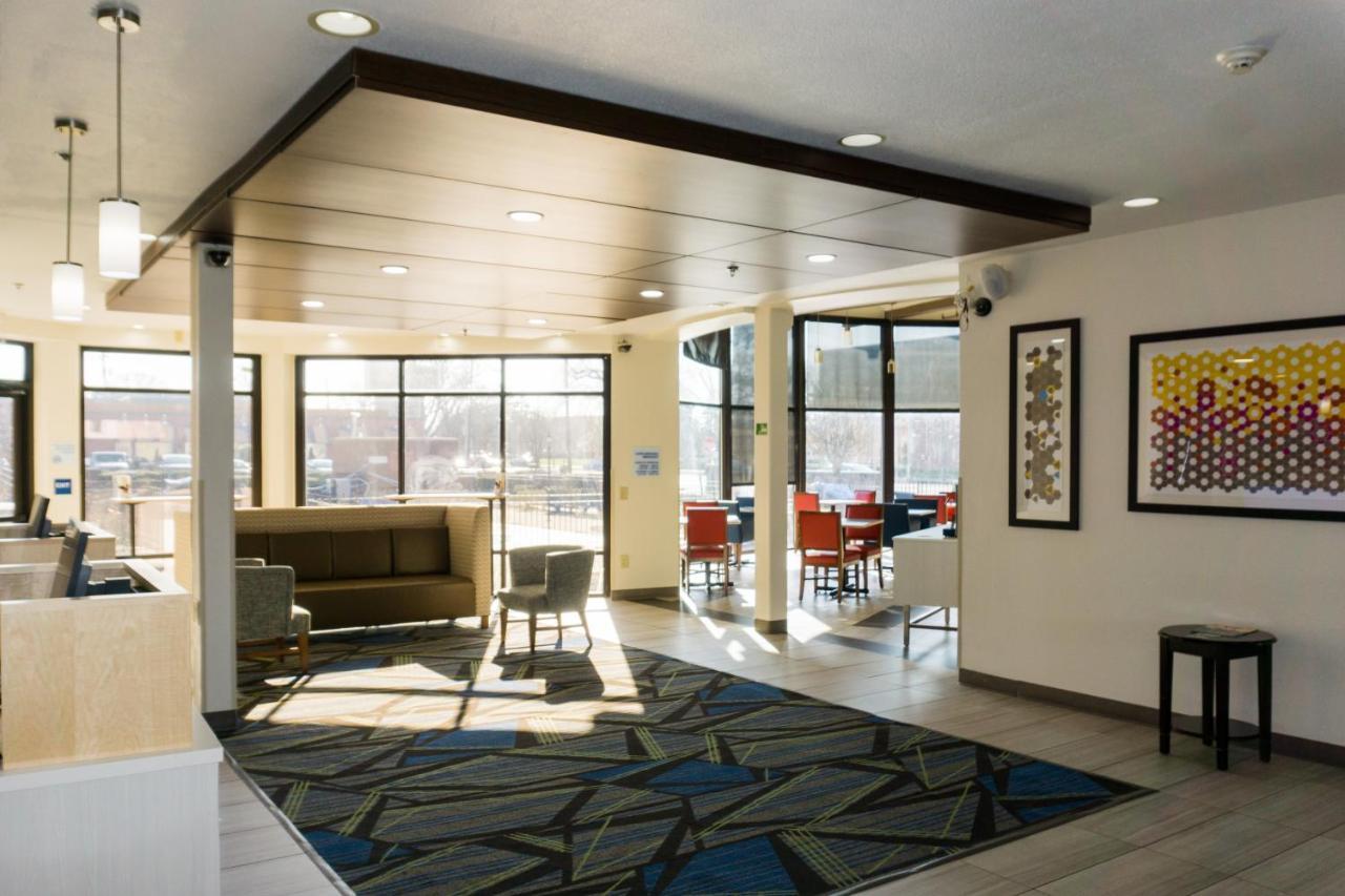 Holiday Inn Express - Columbus Downtown By Ihg Exterior photo
